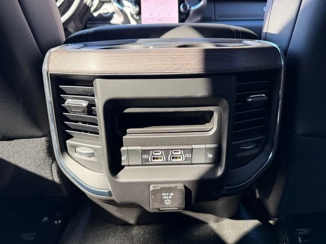 2026 Ram 4500 & 5500 - Image 18 of 21