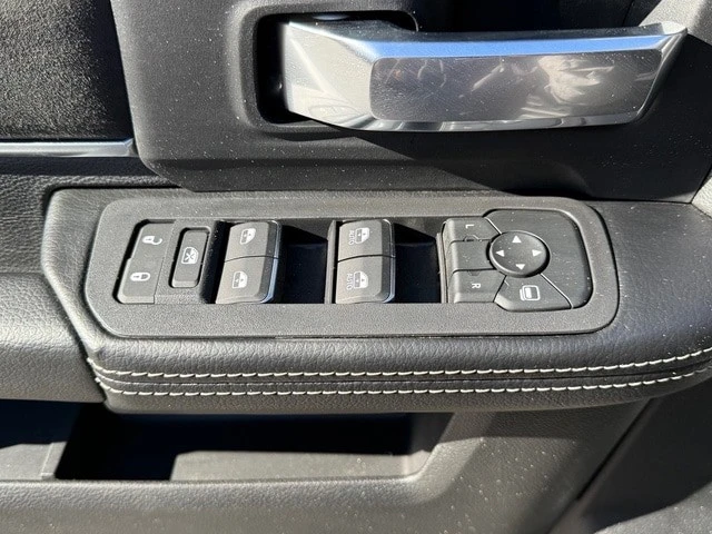 2026 Ram 4500 & 5500 - Image 13 of 21
