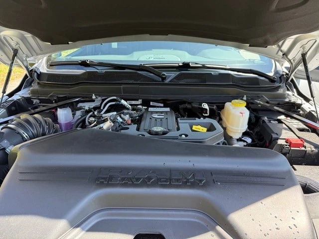 2026 Ram 4500 & 5500 - Image 10 of 21