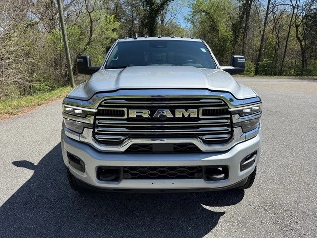 2026 Ram 4500 & 5500 - Image 4 of 21