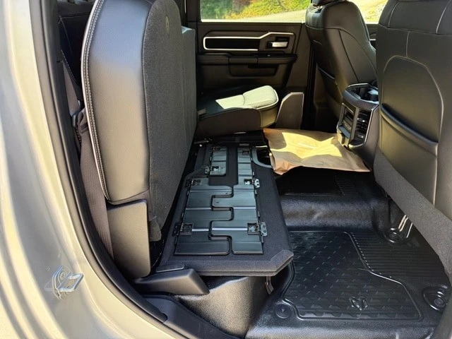 2026 Ram 4500 & 5500 - Image 20 of 21
