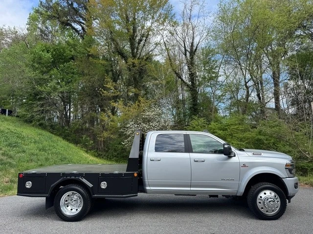 2026 Ram 4500 & 5500 - Image 6 of 21