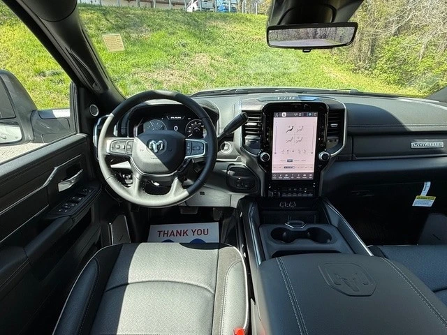 2026 Ram 4500 & 5500 - Image 14 of 21