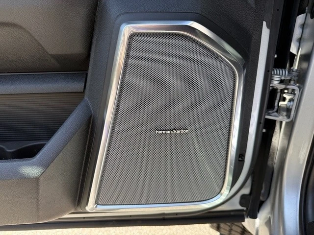 2026 Ram 4500 & 5500 - Image 14 of 21