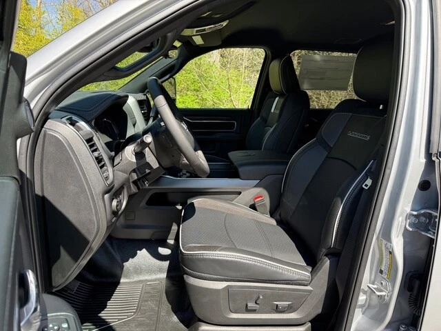 2026 Ram 4500 & 5500 - Image 15 of 21