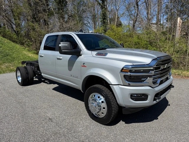 2026 Ram 4500 & 5500 - Image 5 of 21