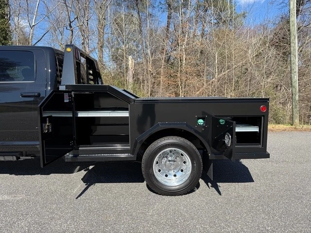 2026 Ram 4500 & 5500 - Image 12 of 21