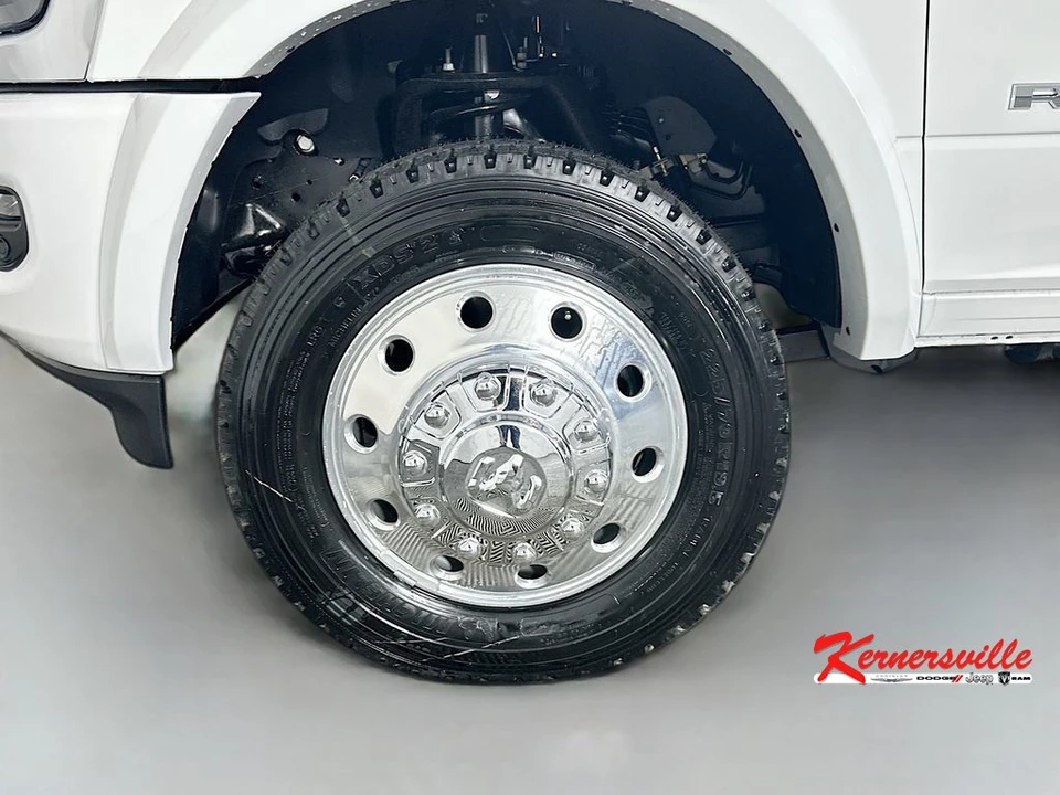 2026 Ram 4500 & 5500 - Image 16 of 20