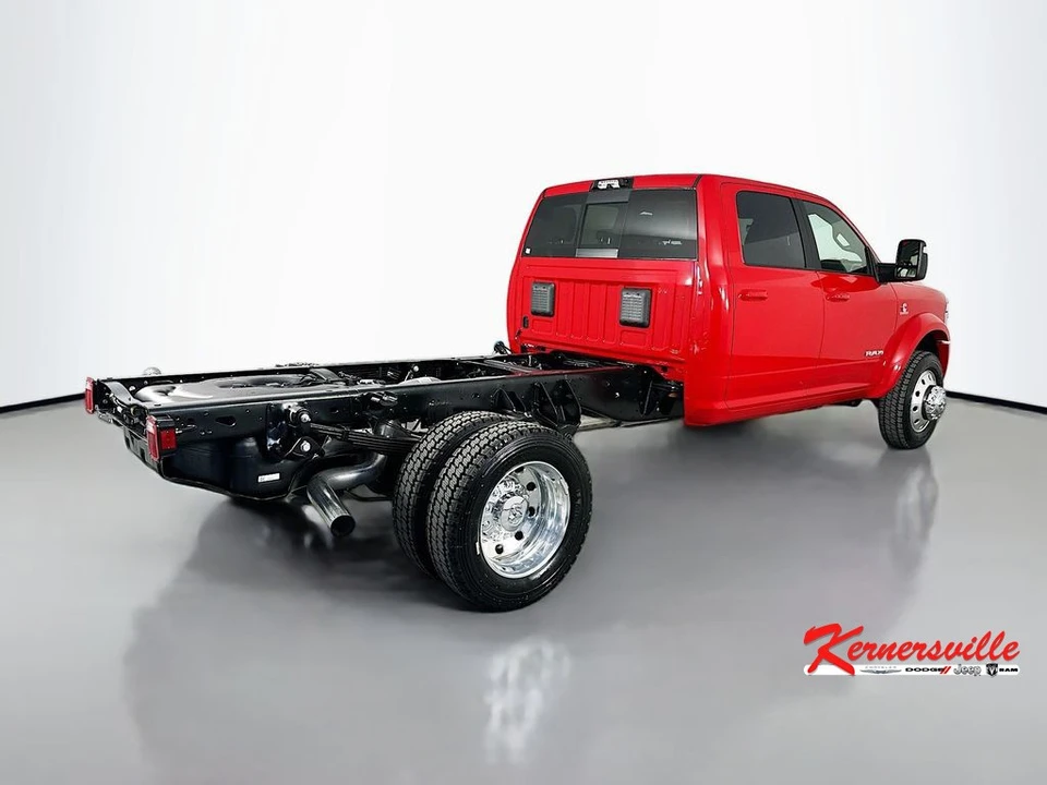 2026 Ram 4500 & 5500 - Image 7 of 22