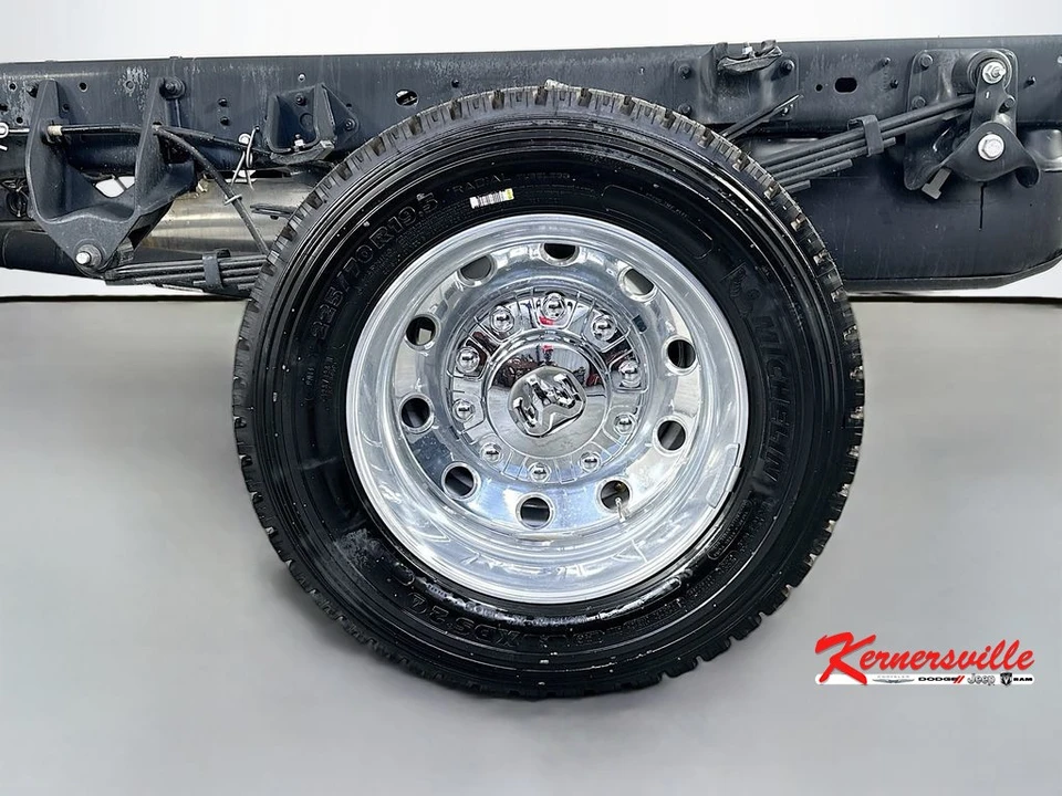 2026 Ram 4500 & 5500 - Image 16 of 21