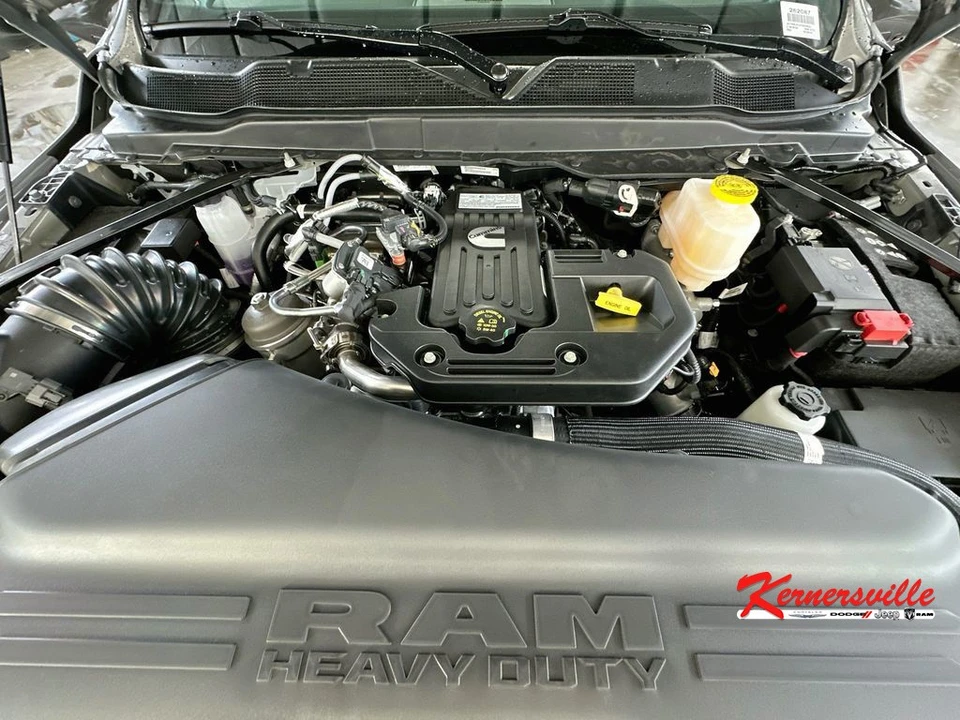 2026 Ram 4500 & 5500 - Image 16 of 20