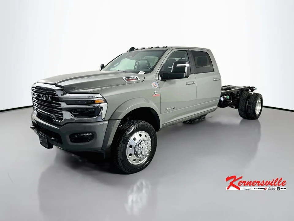 2026 Ram 4500 & 5500 - Image 3 of 20