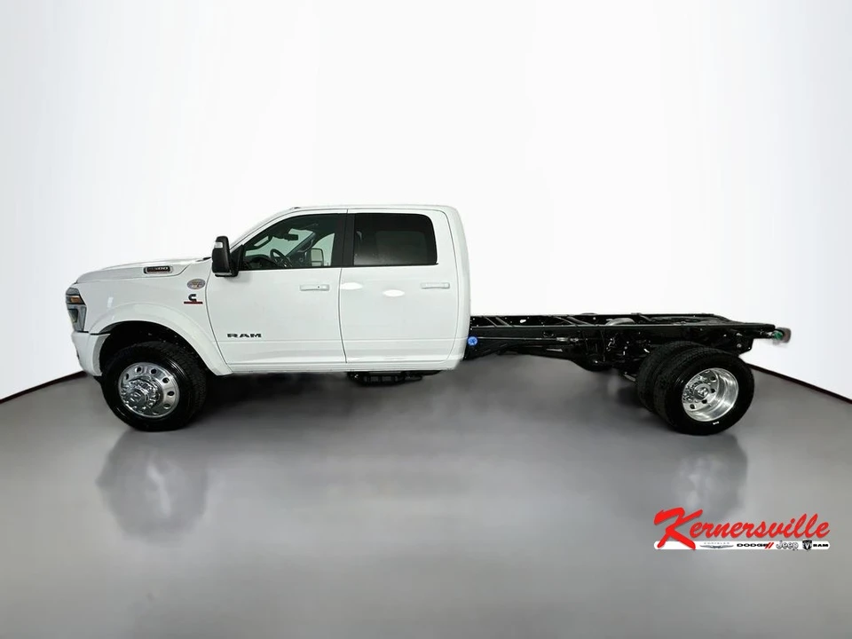 2026 Ram 4500 & 5500 - Image 4 of 20