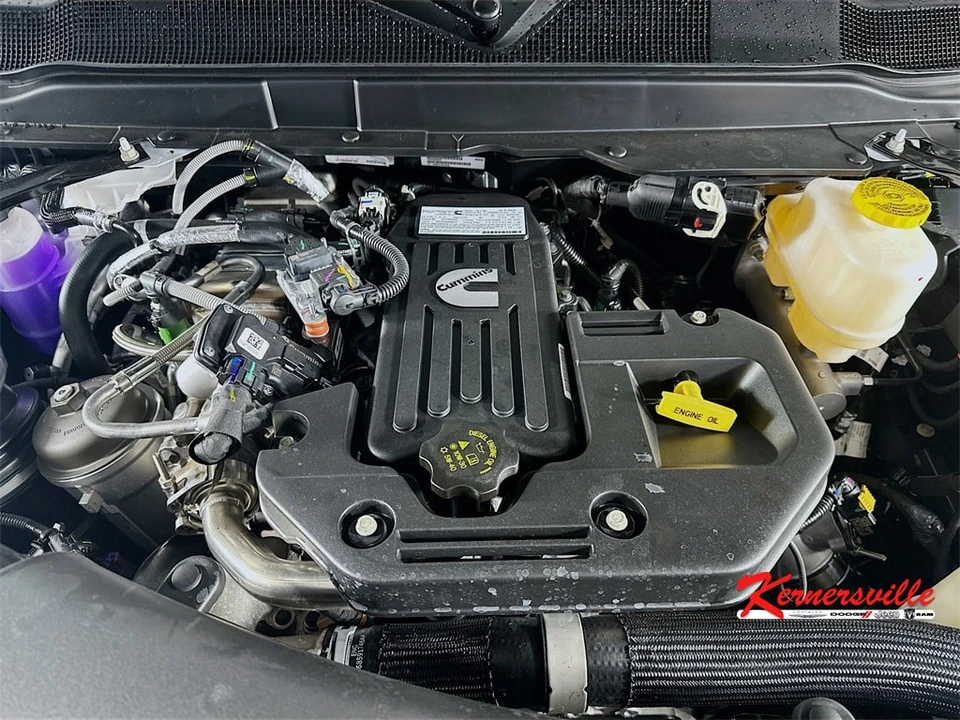 2026 Ram 4500 & 5500 - Image 17 of 20