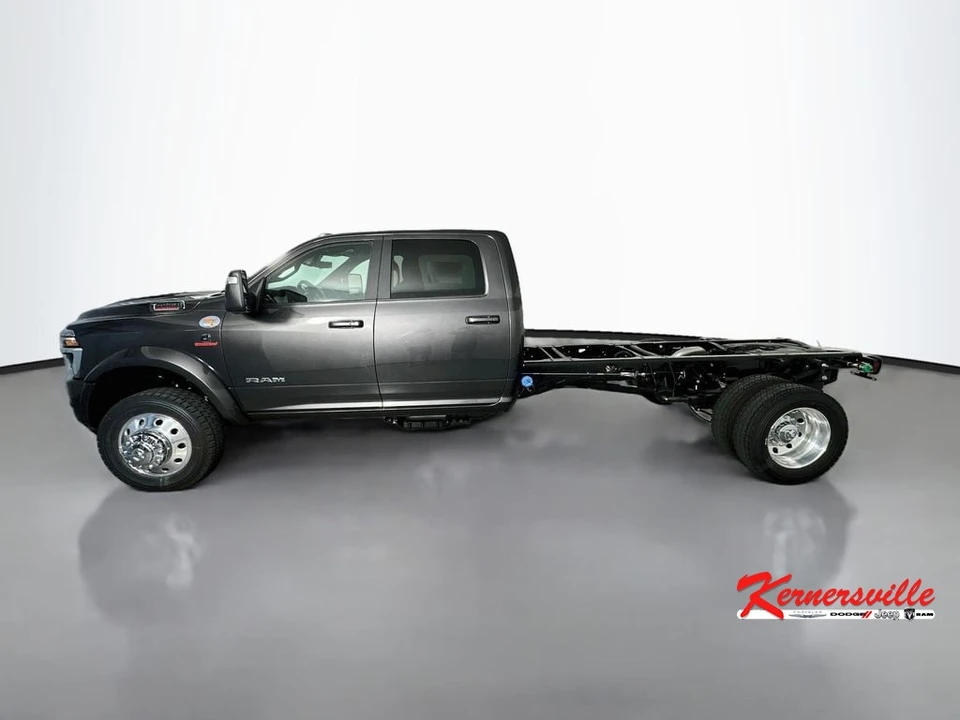 2026 Ram 4500 & 5500 - Image 4 of 20