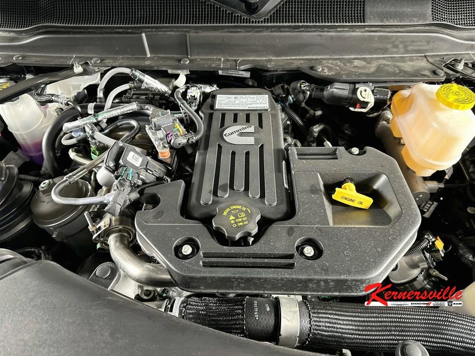 2026 Ram 4500 & 5500 - Image 17 of 20