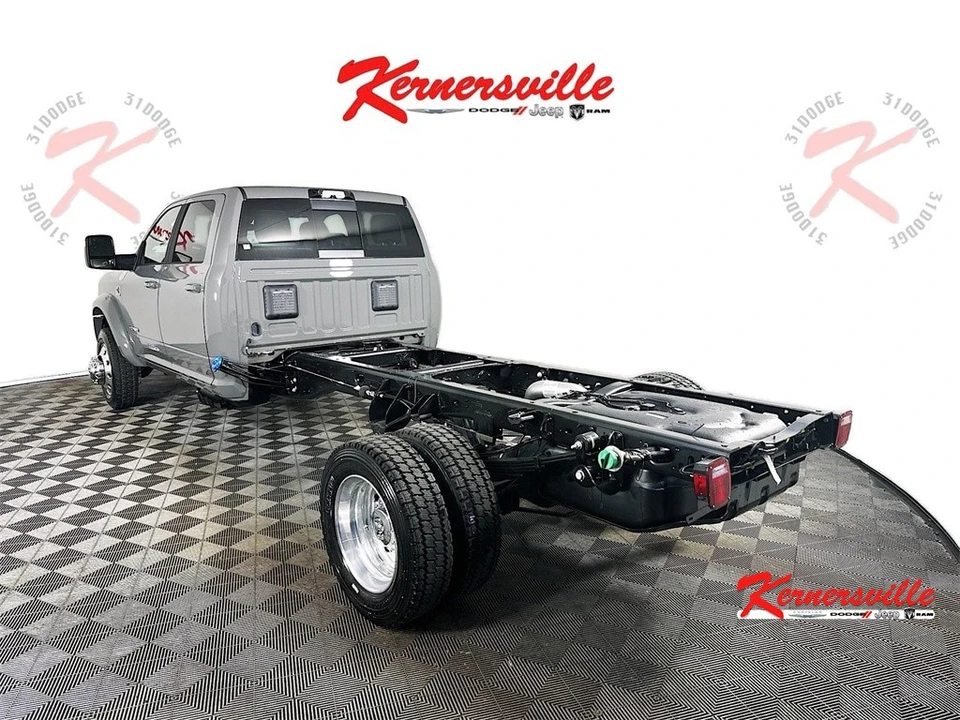 2026 Ram 4500 & 5500 - Image 5 of 20