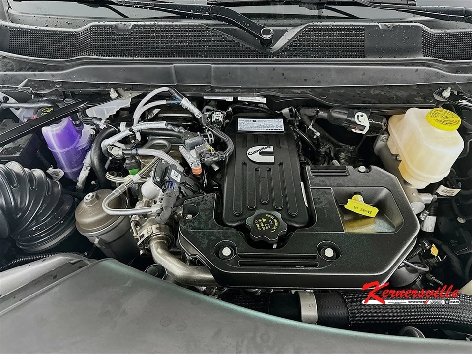 2026 Ram 4500 & 5500 - Image 17 of 20