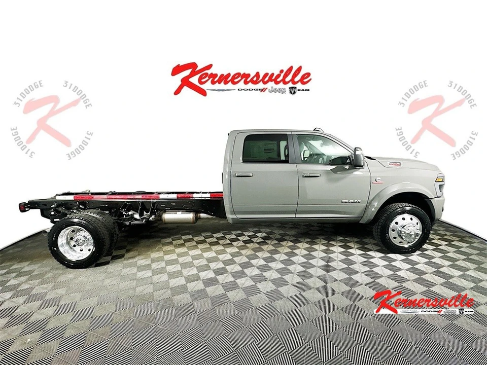 2026 Ram 4500 & 5500 - Image 8 of 20
