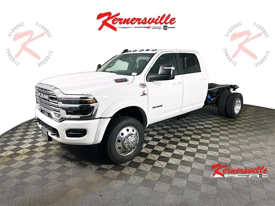 2026 Ram 4500 & 5500 - Image 3 of 20