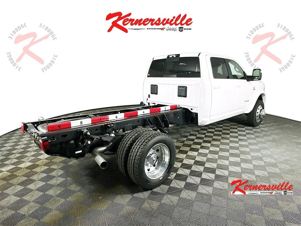 2026 Ram 4500 & 5500 - Image 7 of 20