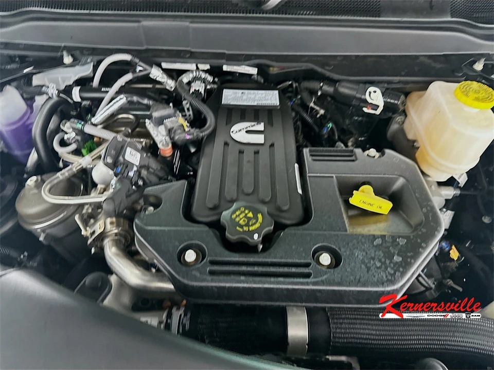 2026 Ram 4500 & 5500 - Image 17 of 20