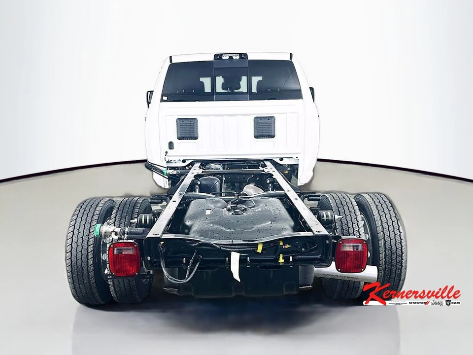2026 Ram 4500 & 5500 - Image 6 of 21