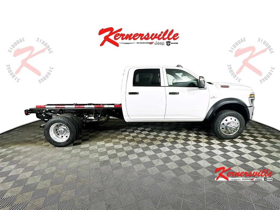 2026 Ram 4500 & 5500 - Image 8 of 21