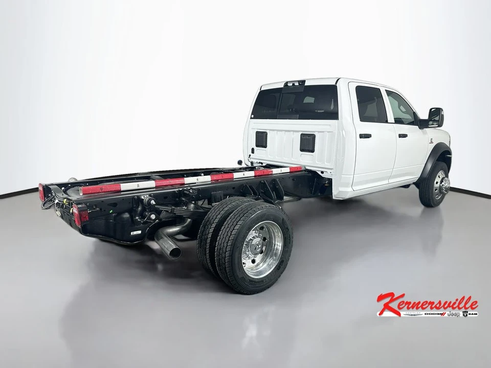 2026 Ram 4500 & 5500 - Image 7 of 22
