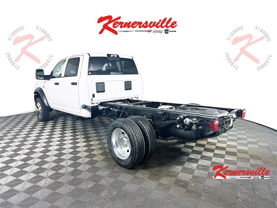 2026 Ram 4500 & 5500 - Image 5 of 21