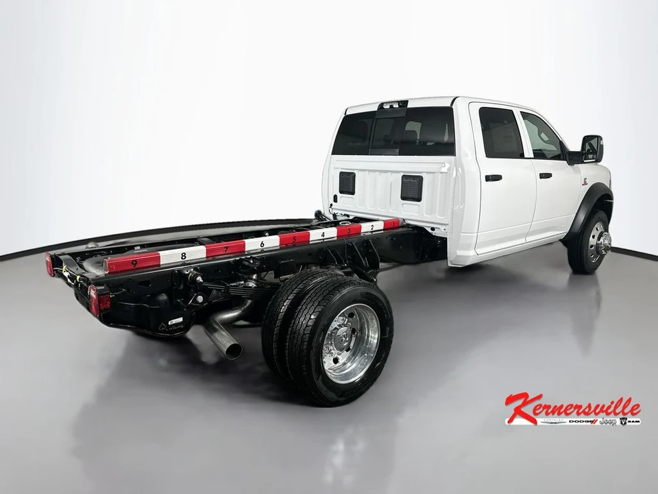 2026 Ram 4500 & 5500 - Image 7 of 20