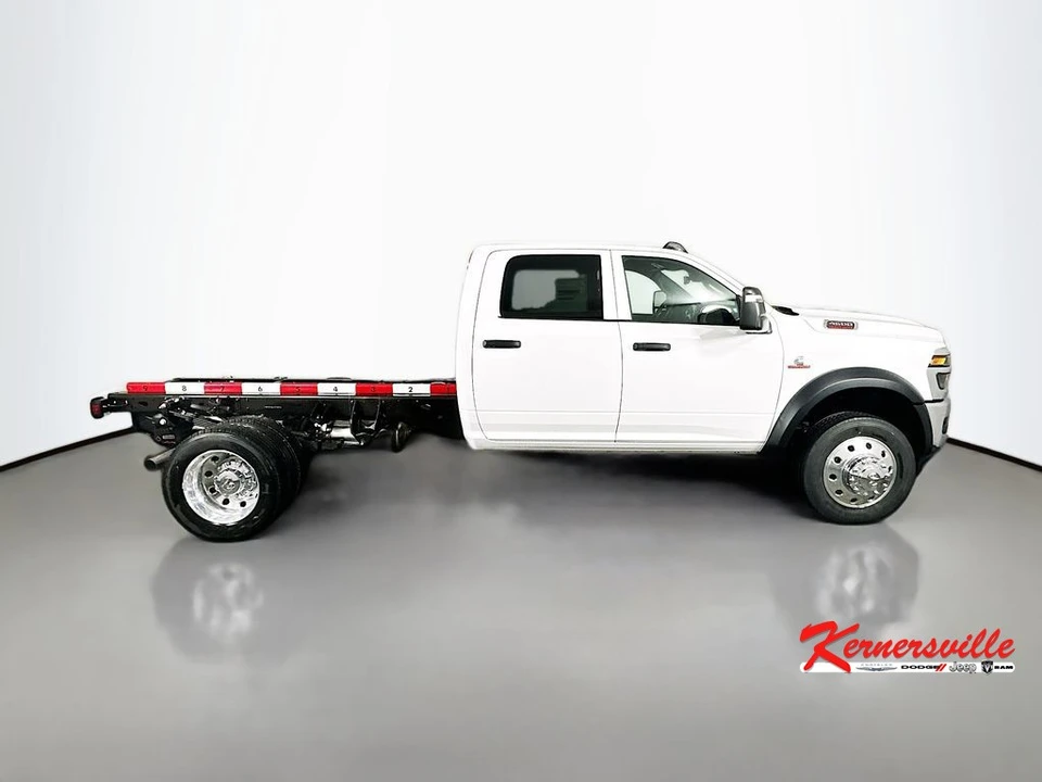 2026 Ram 4500 & 5500 - Image 8 of 20