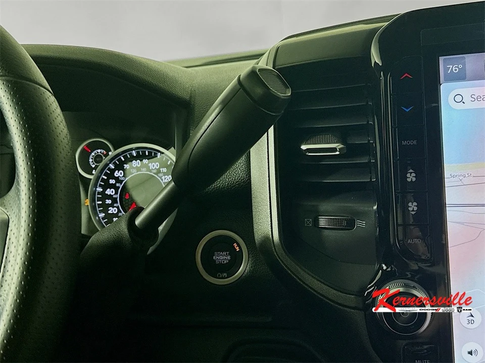2026 Ram 4500 & 5500 - Image 12 of 20