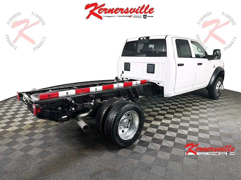 2026 Ram 4500 & 5500 - Image 7 of 20