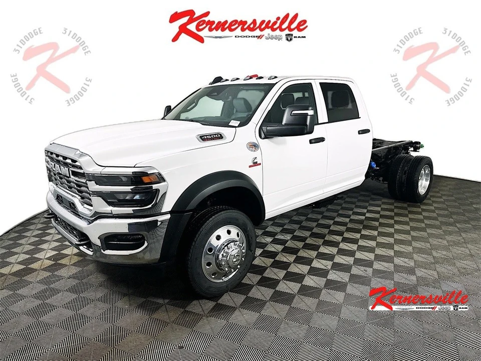 2026 Ram 4500 & 5500 - Image 3 of 20