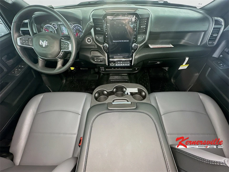 2026 Ram 4500 & 5500 - Image 9 of 20