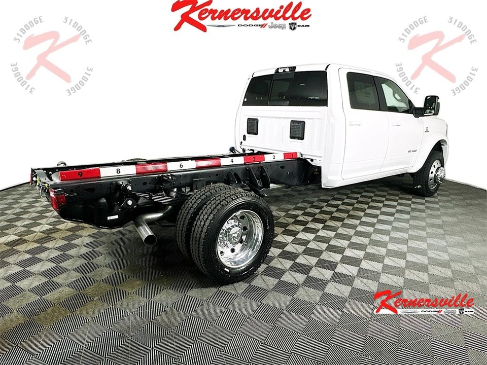2026 Ram 4500 & 5500 - Image 7 of 21