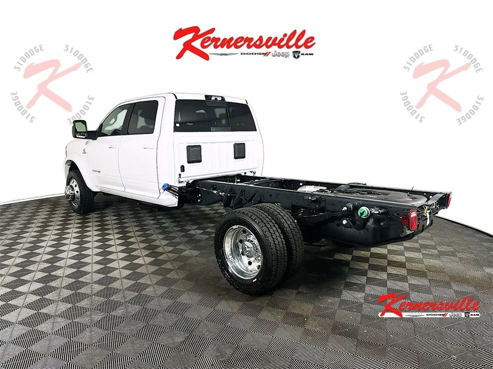 2026 Ram 4500 & 5500 - Image 5 of 21