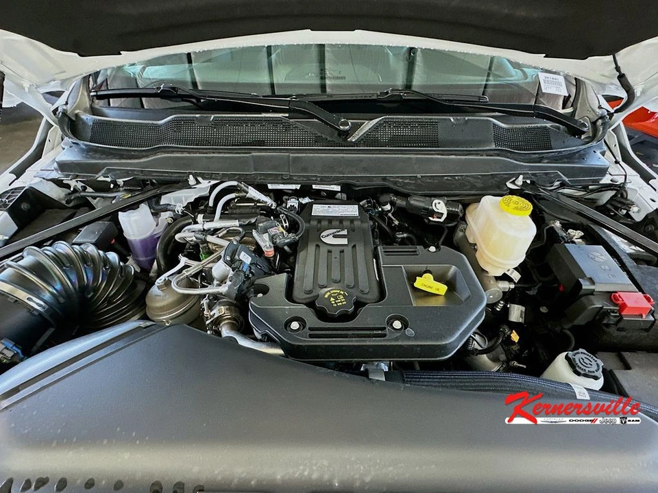 2026 Ram 4500 & 5500 - Image 16 of 20