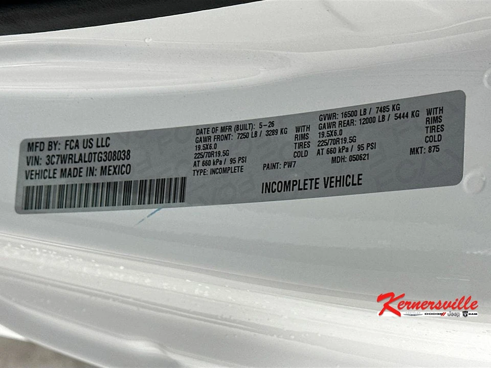 2026 Ram 4500 & 5500 - Image 17 of 20