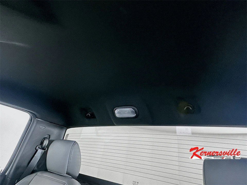 2026 Ram 4500 & 5500 - Image 14 of 21