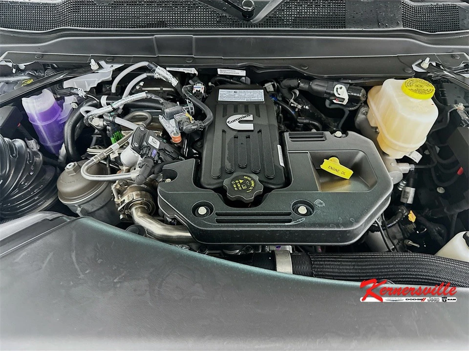 2026 Ram 4500 & 5500 - Image 17 of 21