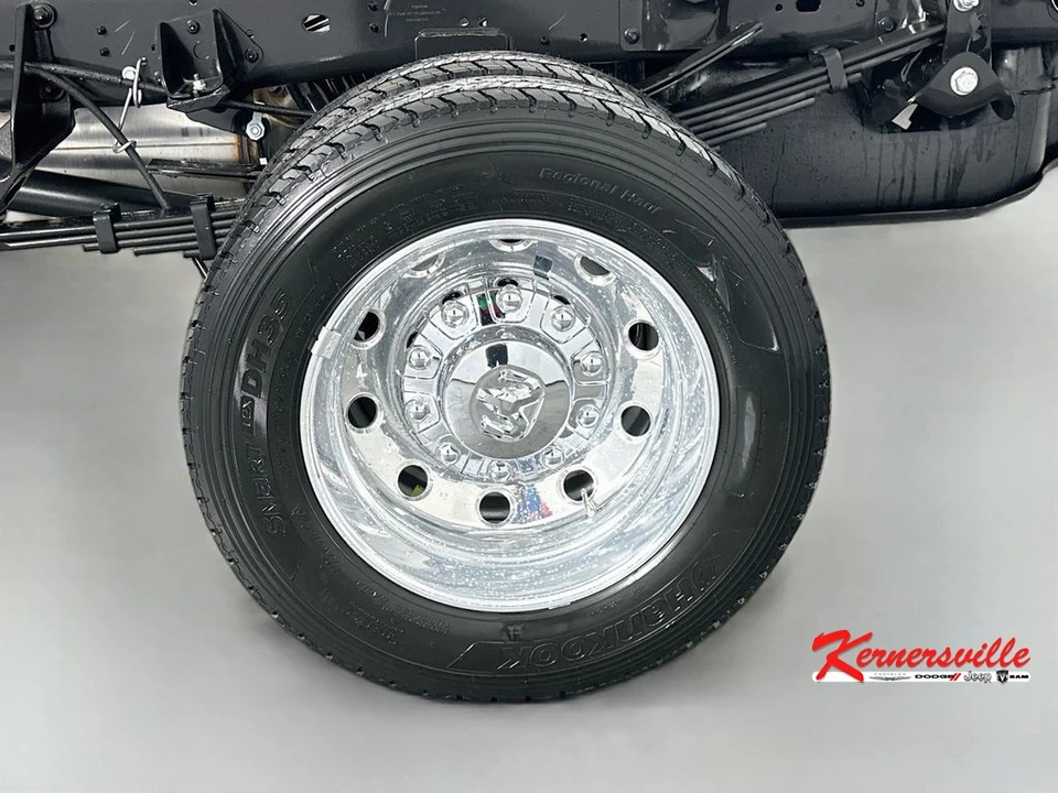 2026 Ram 4500 & 5500 - Image 15 of 20