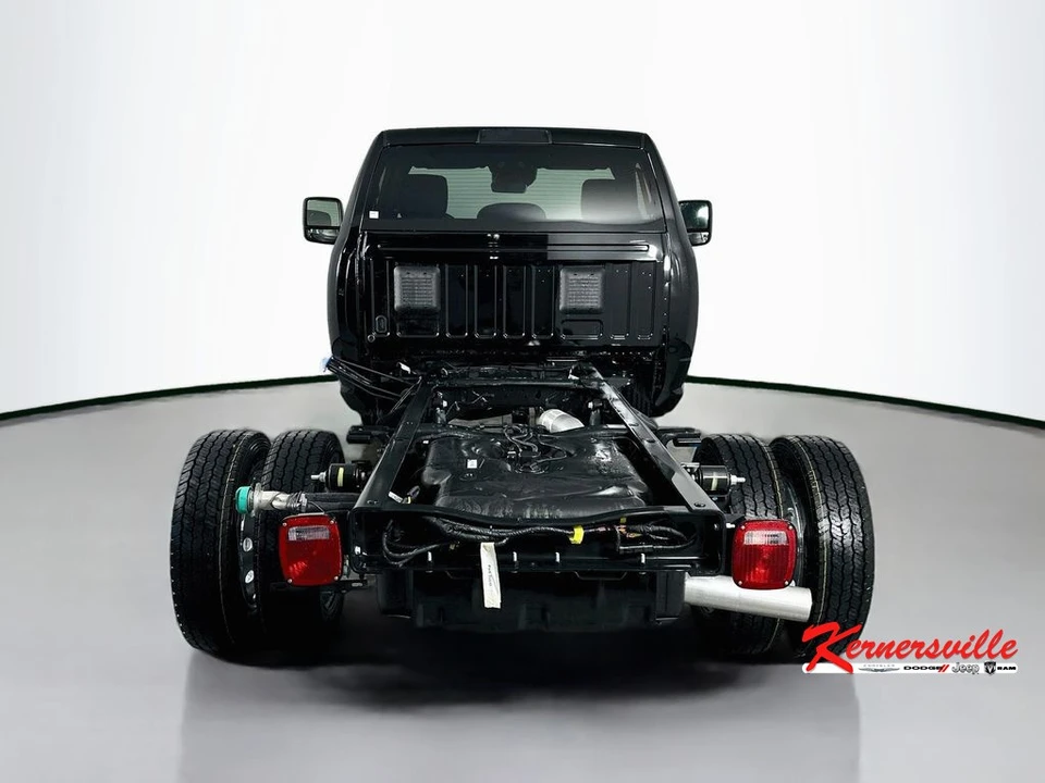2026 Ram 4500 & 5500 - Image 6 of 20