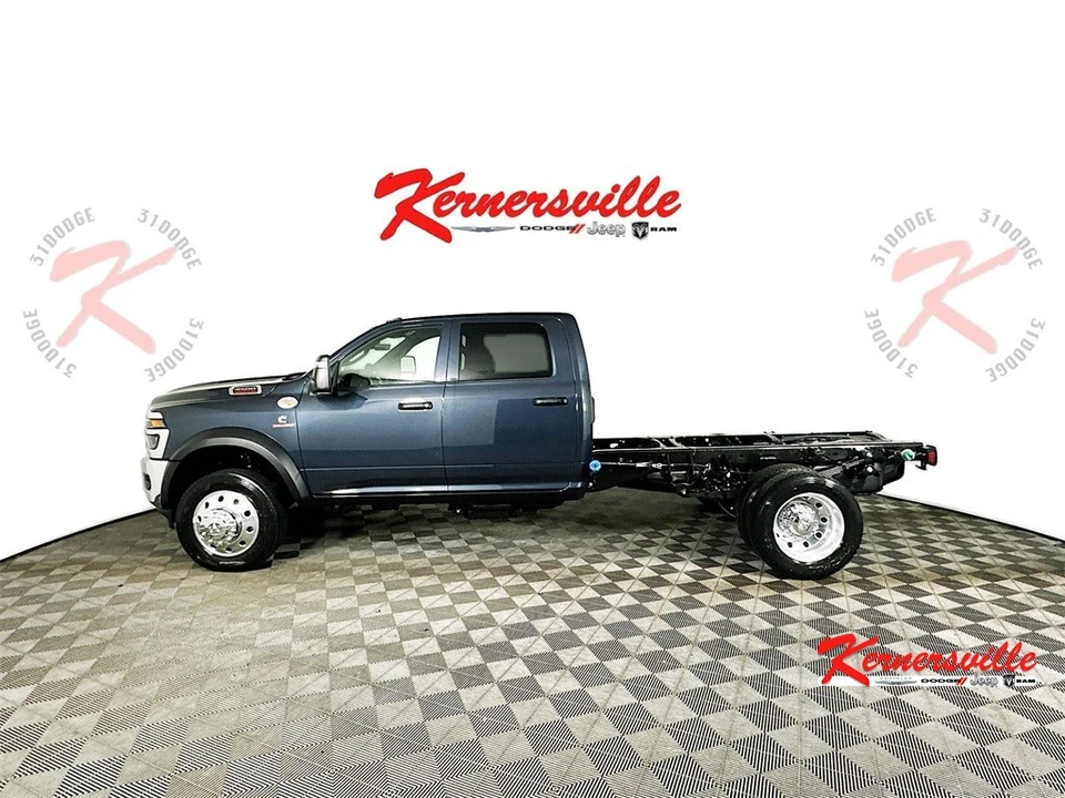 2026 Ram 4500 & 5500 - Image 4 of 20