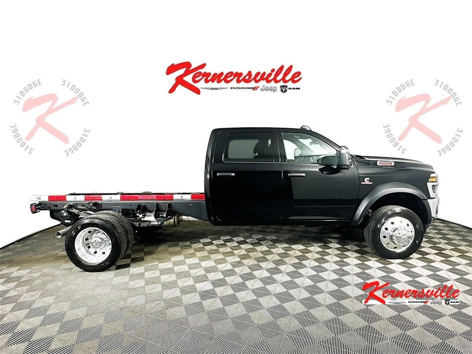 2026 Ram 4500 & 5500 - Image 8 of 20
