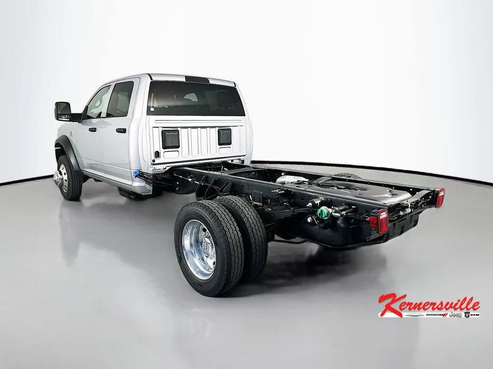 2026 Ram 4500 & 5500 - Image 5 of 20