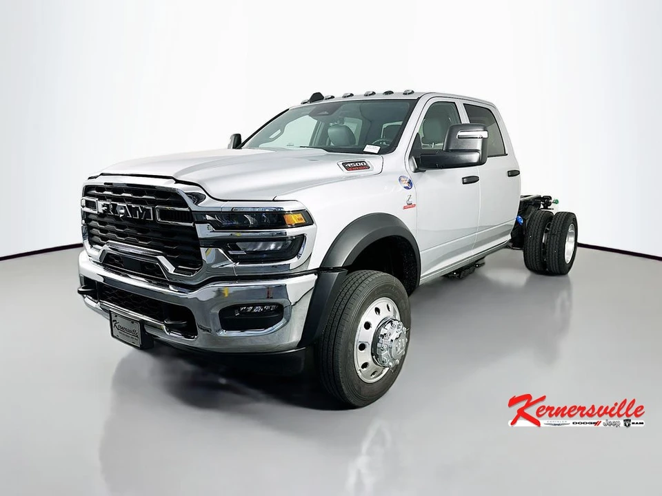 2026 Ram 4500 & 5500 - Image 3 of 21