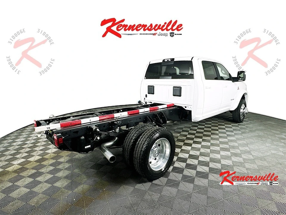 2026 Ram 4500 & 5500 - Image 7 of 20