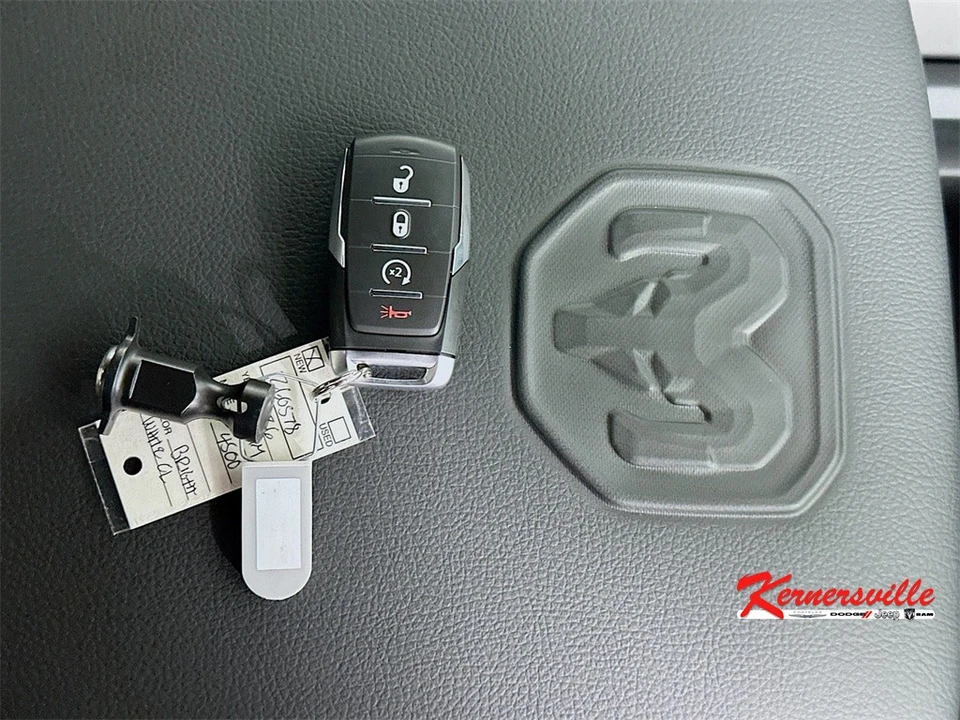 2026 Ram 4500 & 5500 - Image 19 of 20
